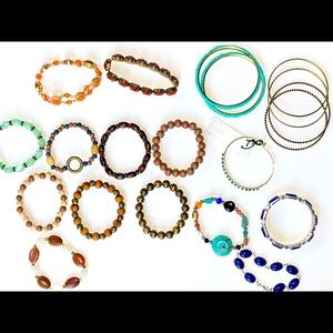 Beautiful costume bracelets!! Multiple choices!!